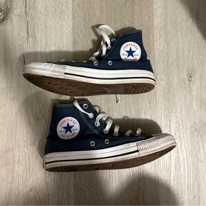 Converse women’s navy blue